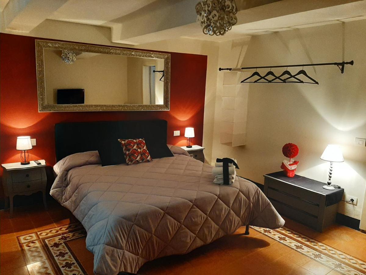 B&B Principe Calaf 3 ลุคคา ภายนอก รูปภาพ