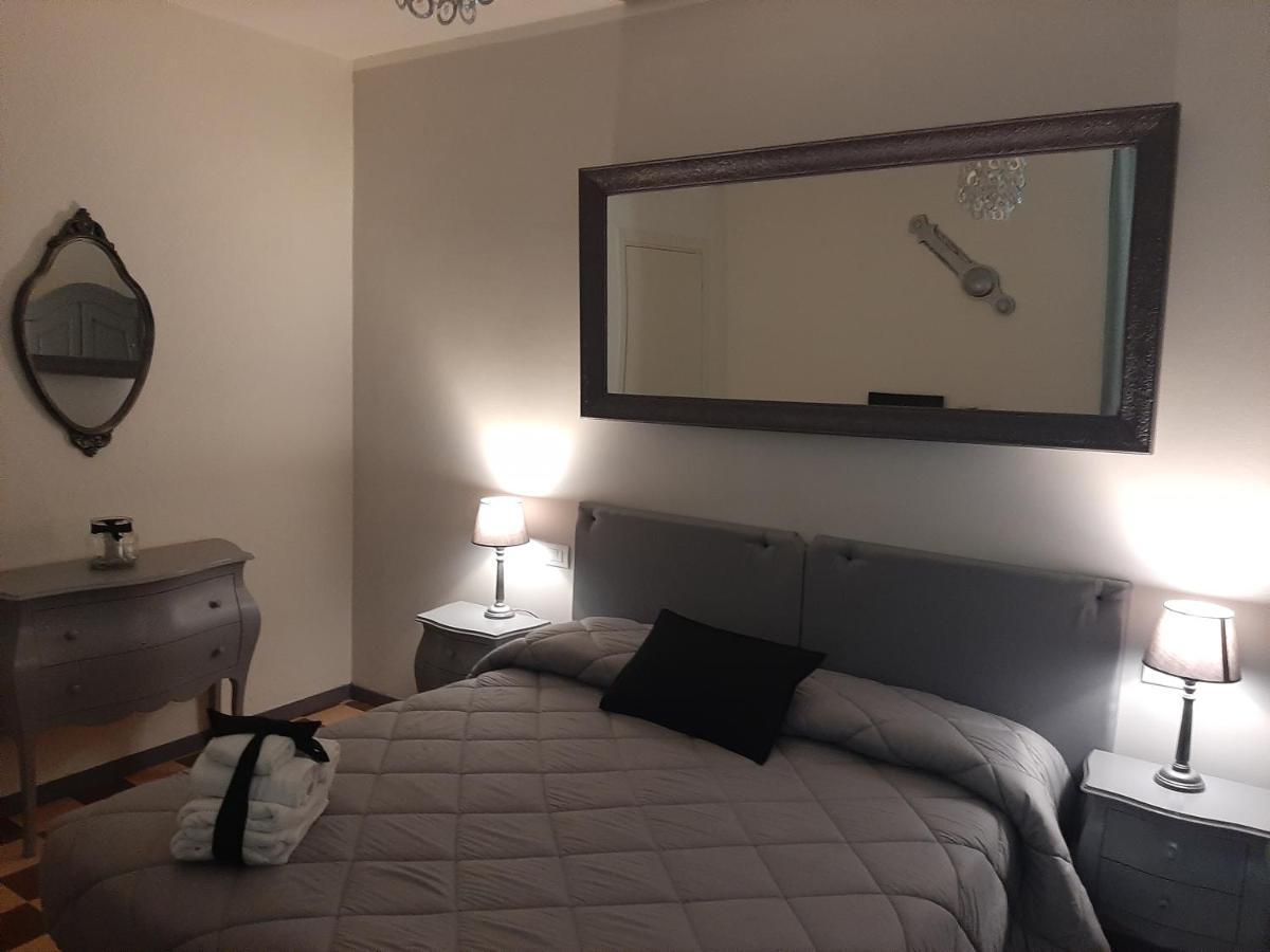 B&B Principe Calaf 3 ลุคคา ภายนอก รูปภาพ