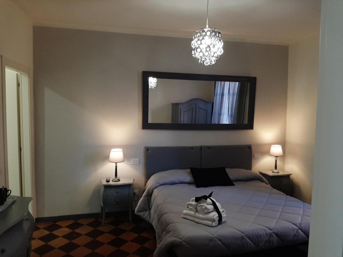 B&B Principe Calaf 3 ลุคคา ภายนอก รูปภาพ