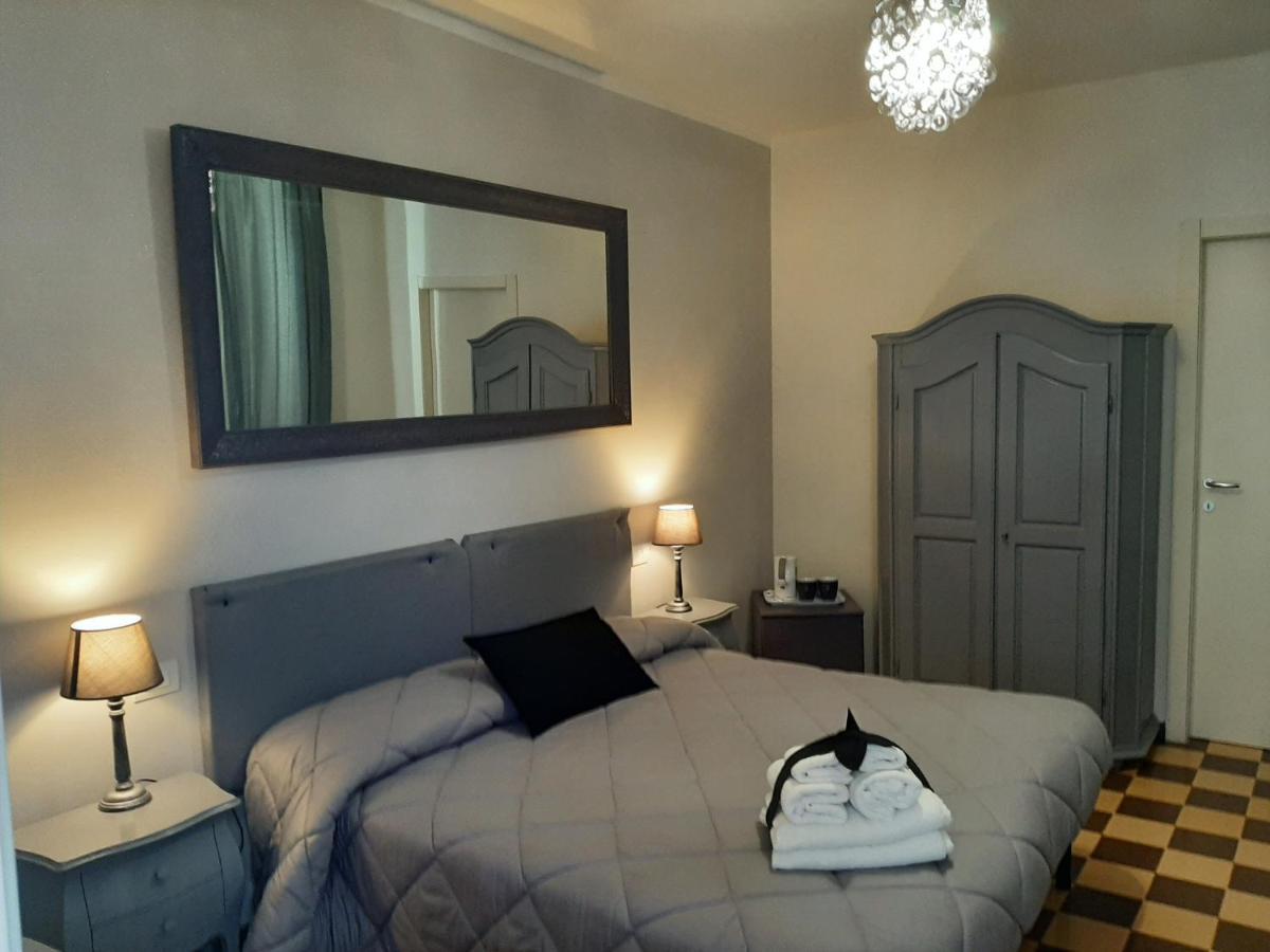 B&B Principe Calaf 3 ลุคคา ภายนอก รูปภาพ
