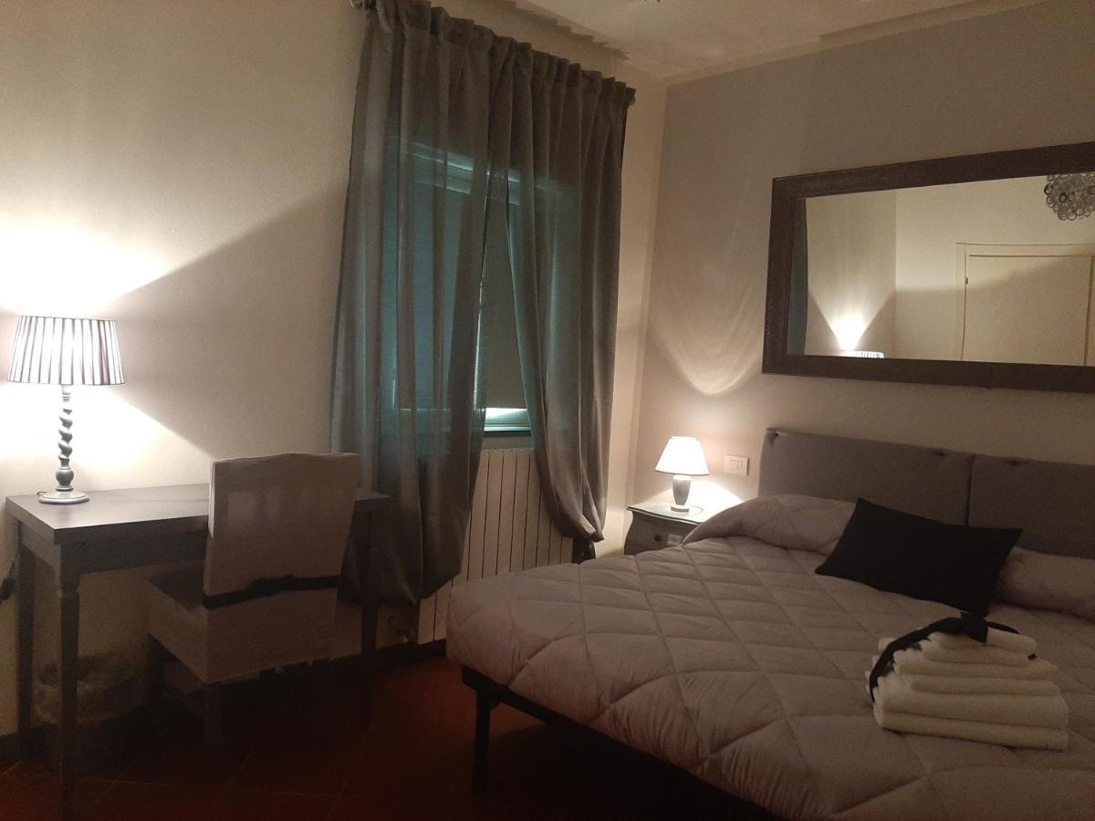 B&B Principe Calaf 3 ลุคคา ภายนอก รูปภาพ