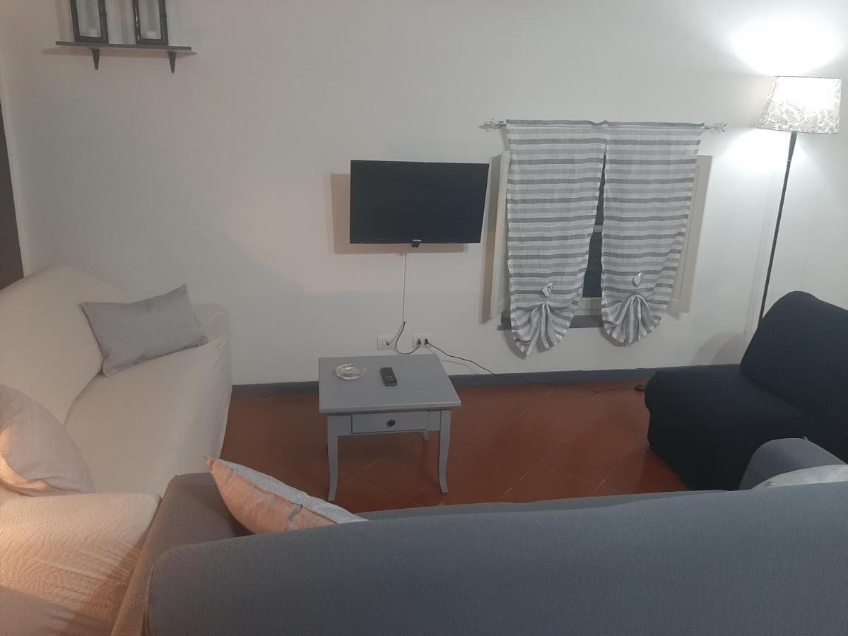 B&B Principe Calaf 3 ลุคคา ภายนอก รูปภาพ