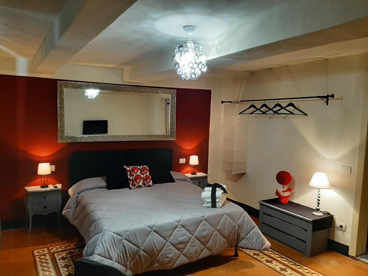 B&B Principe Calaf 3 ลุคคา ภายนอก รูปภาพ