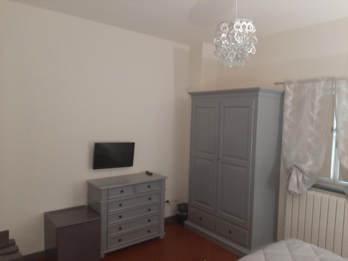 B&B Principe Calaf 3 ลุคคา ภายนอก รูปภาพ