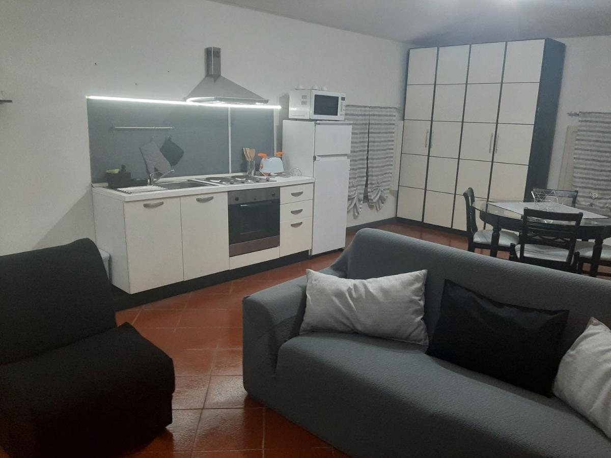 B&B Principe Calaf 3 ลุคคา ภายนอก รูปภาพ
