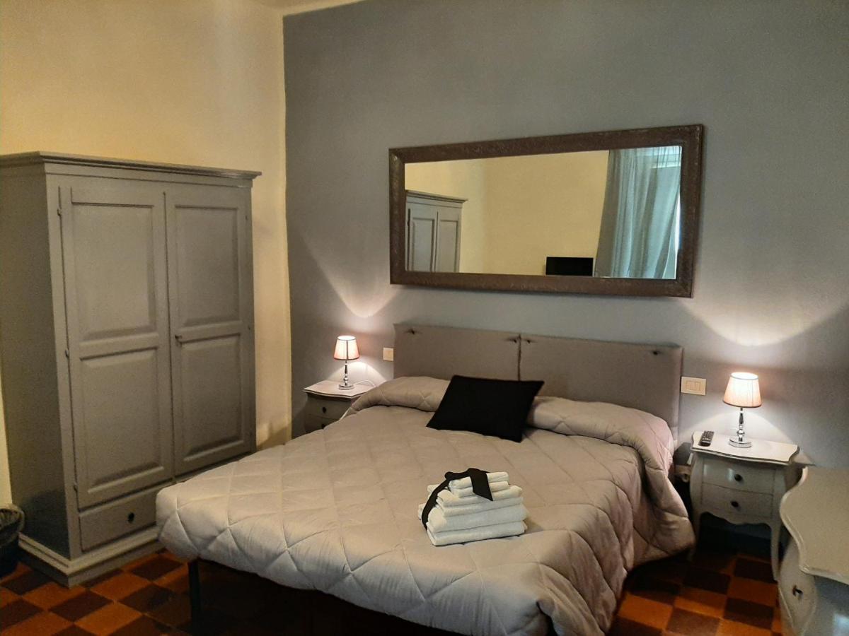 B&B Principe Calaf 3 ลุคคา ภายนอก รูปภาพ