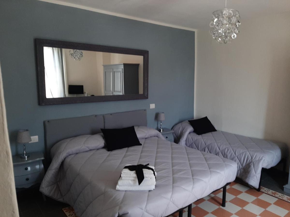 B&B Principe Calaf 3 ลุคคา ภายนอก รูปภาพ