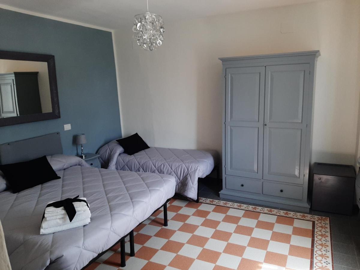 B&B Principe Calaf 3 ลุคคา ภายนอก รูปภาพ