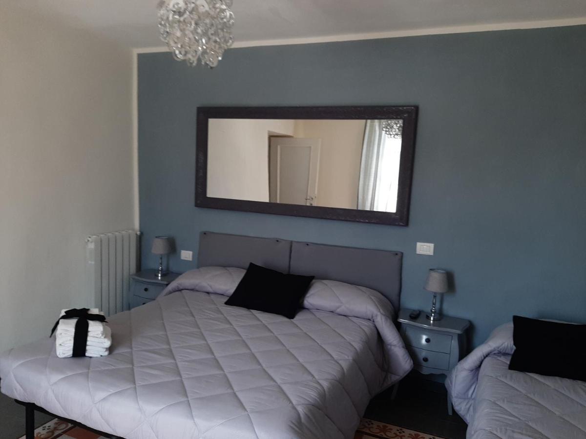 B&B Principe Calaf 3 ลุคคา ภายนอก รูปภาพ